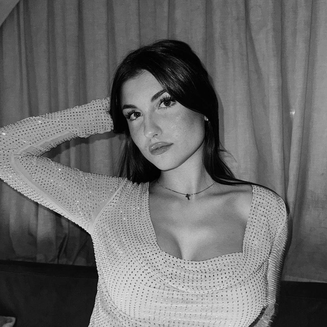 carlotavalientee