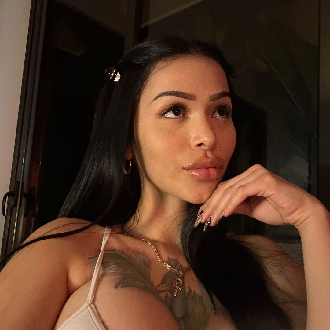khristinemv