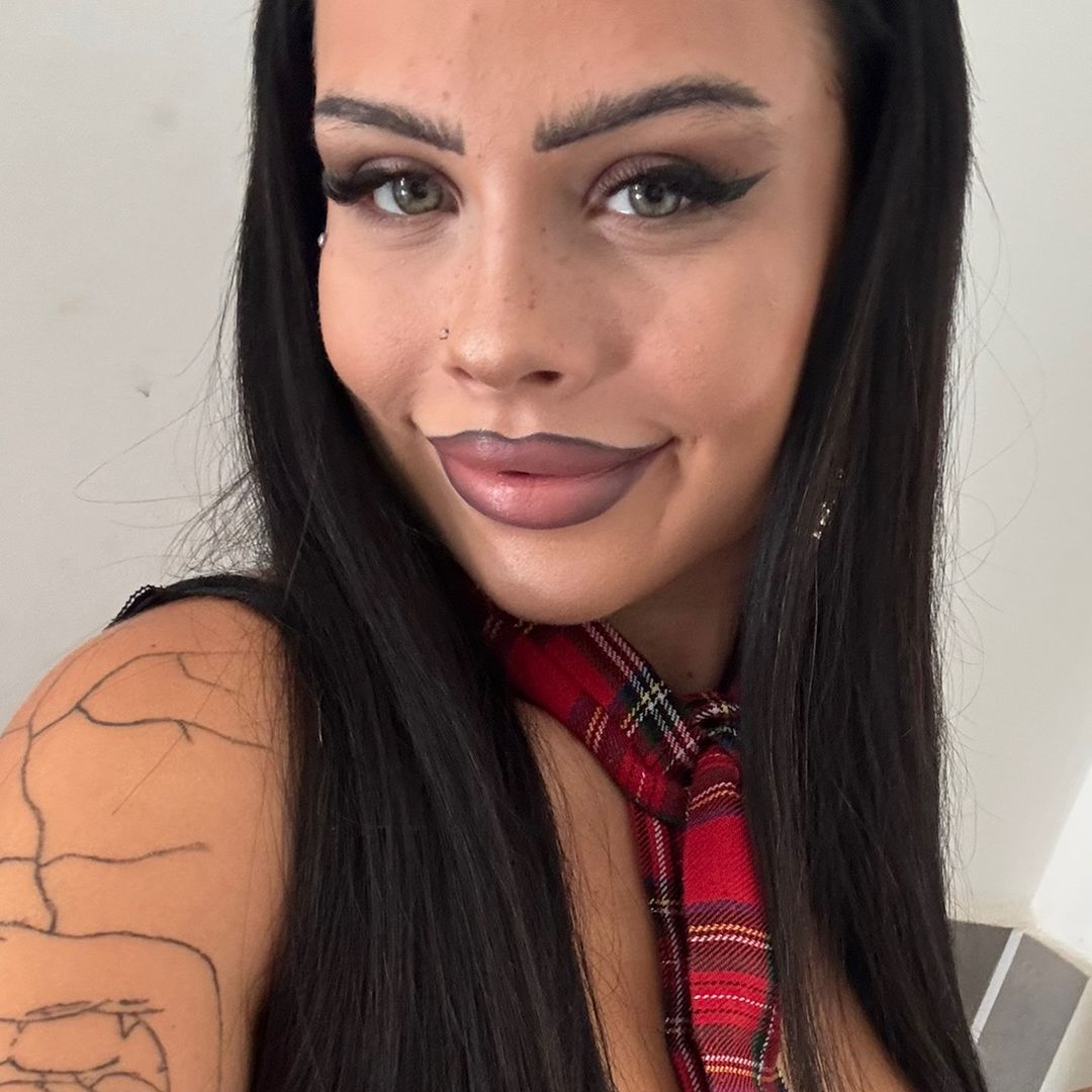 larabttnoriginal