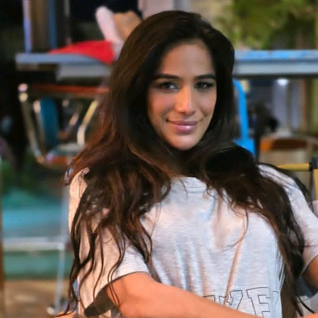 poonam.panday.official1